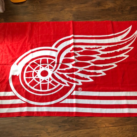 VINTAGE DETROIT RED WINGS FLAG INDOOR OUTDOOR 3x5 OFFICIALLY LICENSED NHL - Picture 1 of 2
